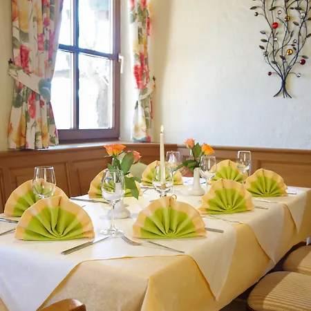 Hotel Seeblick&Ferienwohnung-2
